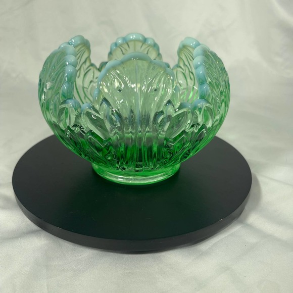 VTG Fenton Empress Lotus bowl green